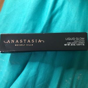 ANASTASIA LIQUID GLOW HIGHLIGHTER